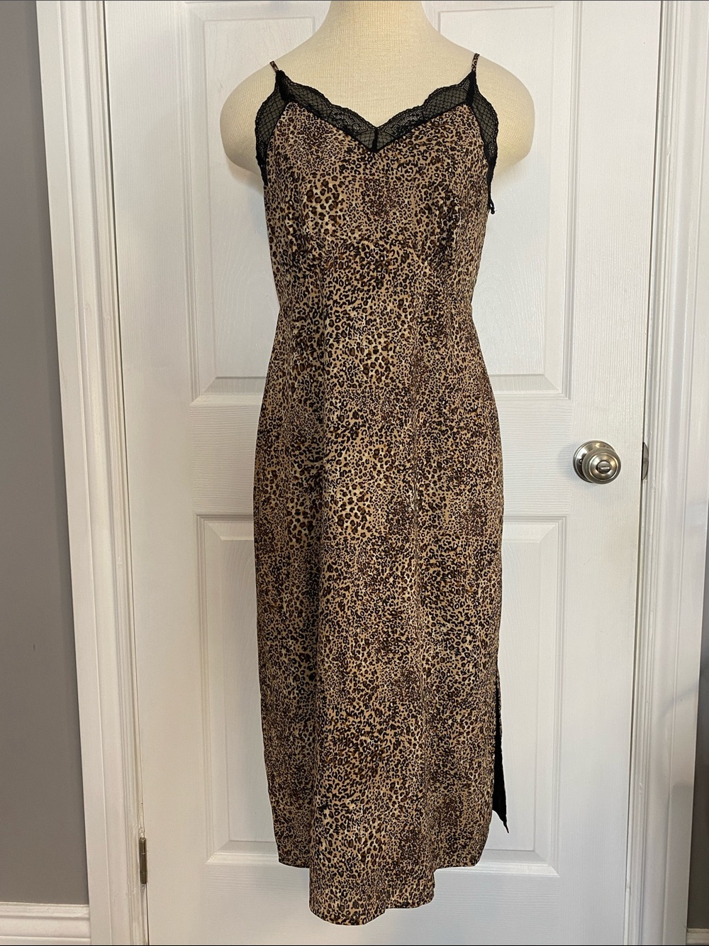 1.STATE Rebel Animal Beats Leopard Lace Trim Slip Midi Dress Size 6 NWT - Picture 2 of 16
